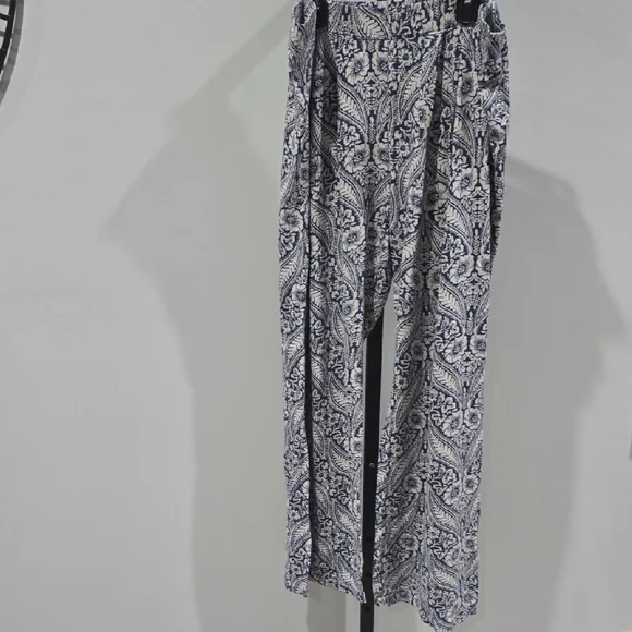 EUC Lucky Brand Lounge Pants - Picture 1 of 3
